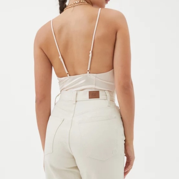 Urban Outfitters Mi Amor Notched Bodysuit - Picture 3 of 10